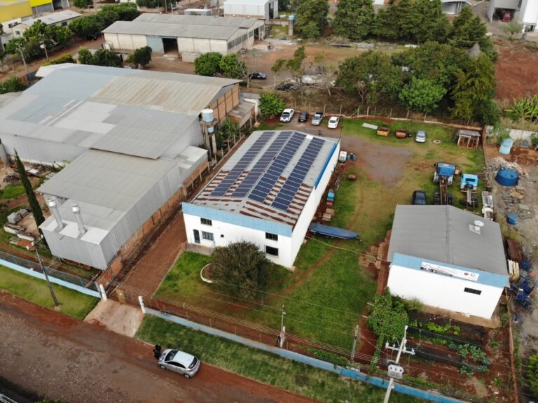 Energia solar empresarial em Cascavel — José Luiz da Silva (Pai e Filhos)