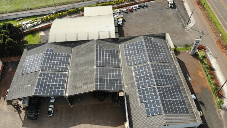 Energia solar empresarial em Cascavel — Líder