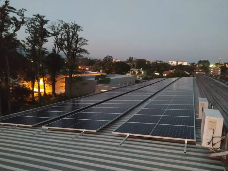 Energia solar industrial em Cascavel — Ivoti Alimentos