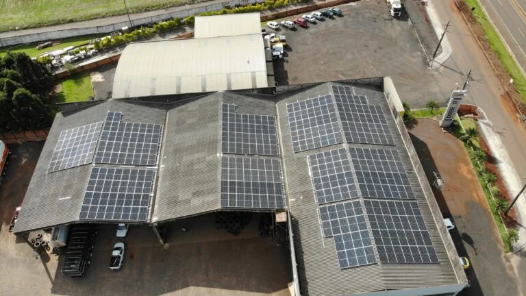 Energia solar empresarial em Cascavel — Líder