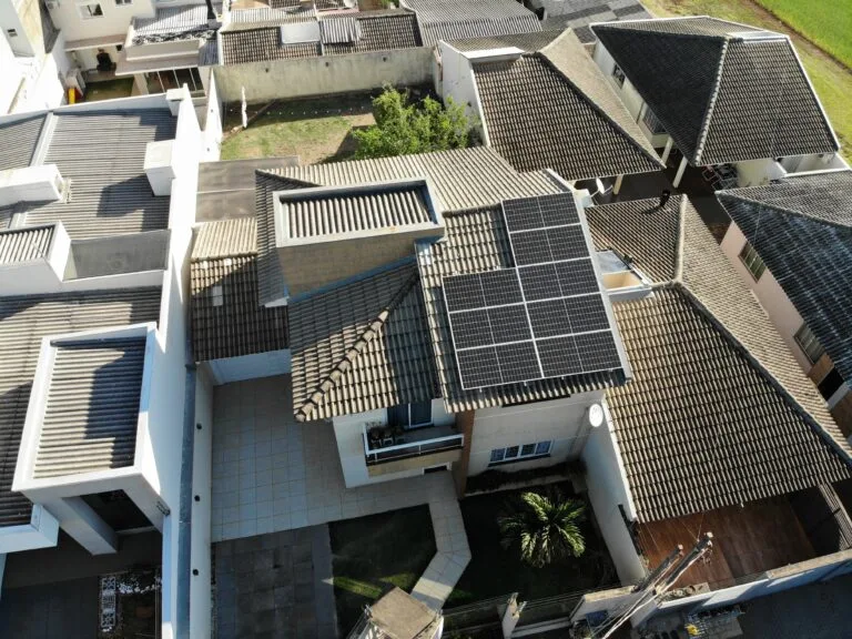 Energia solar residencial em Cascavel — Douglas Cracco