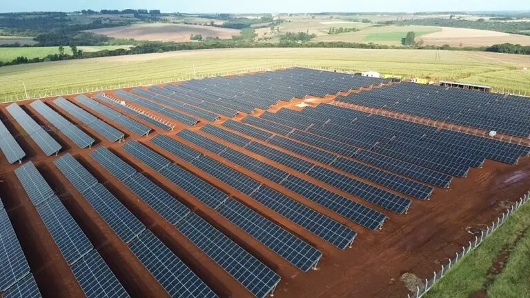 Usina solar fotovoltaica EPC inVolt — Usina solar inVolt